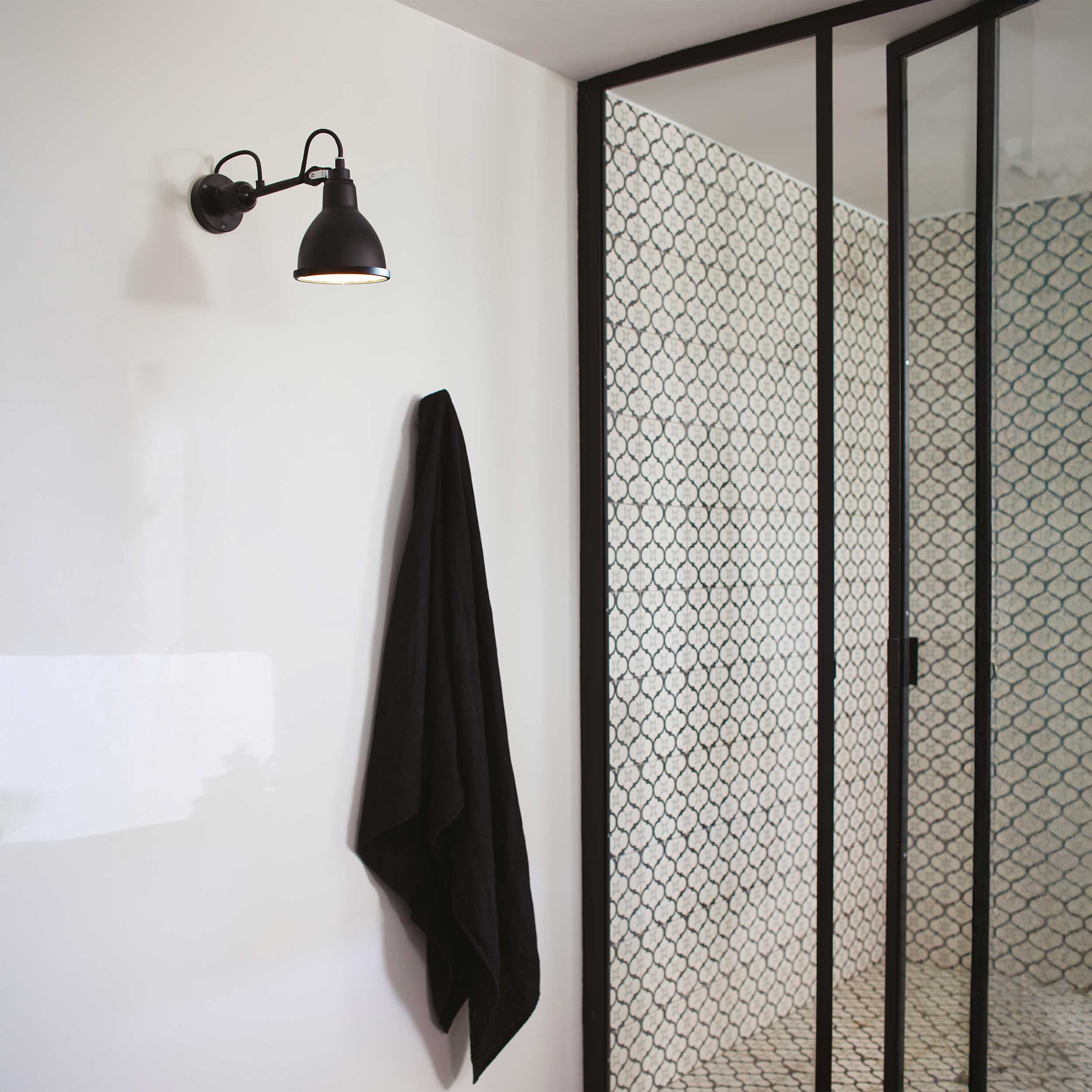 DCW éditions Lampe Gras N°304 E14 für Badezimmer IP64