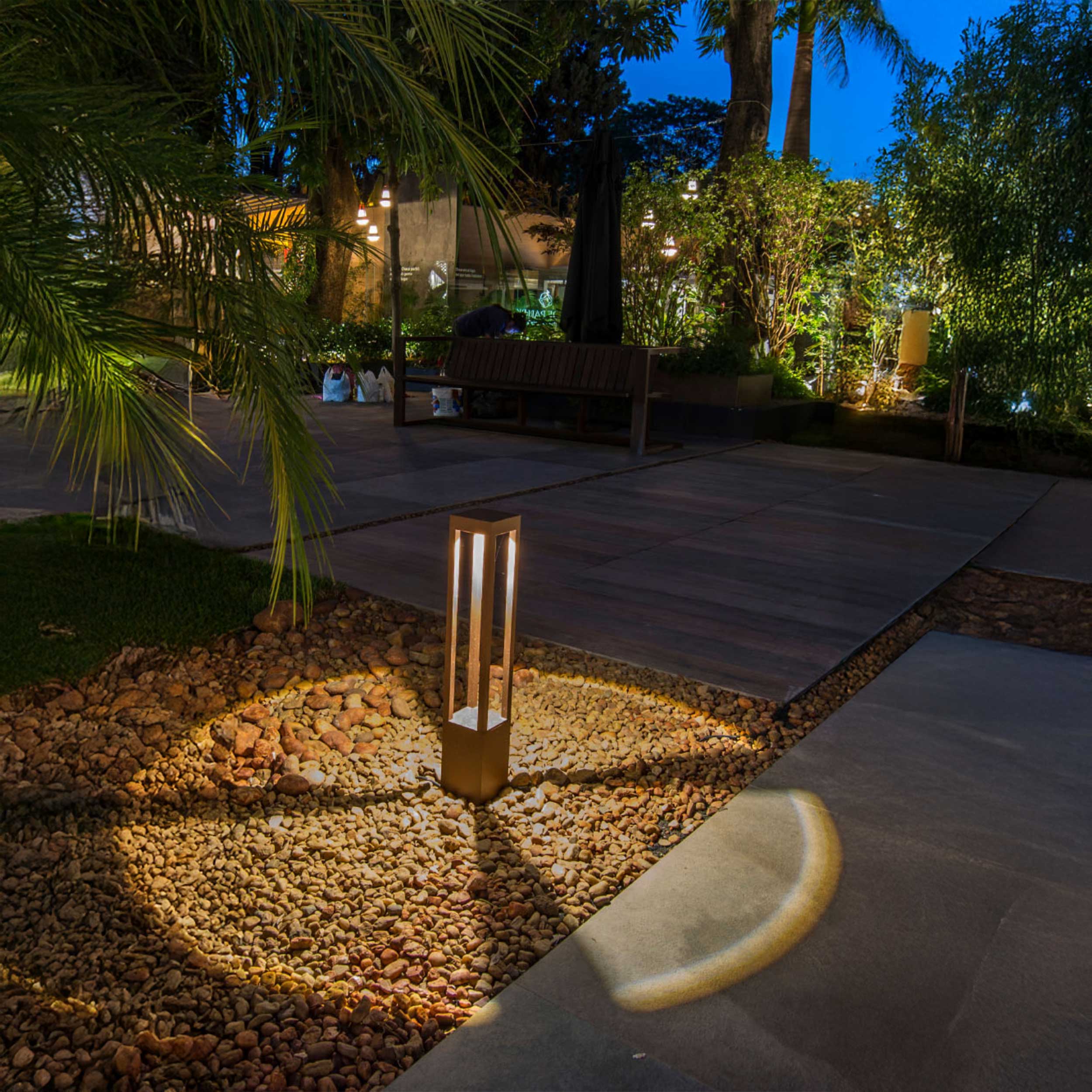 Faro Agra LED-Säule Außenleuchte IP55