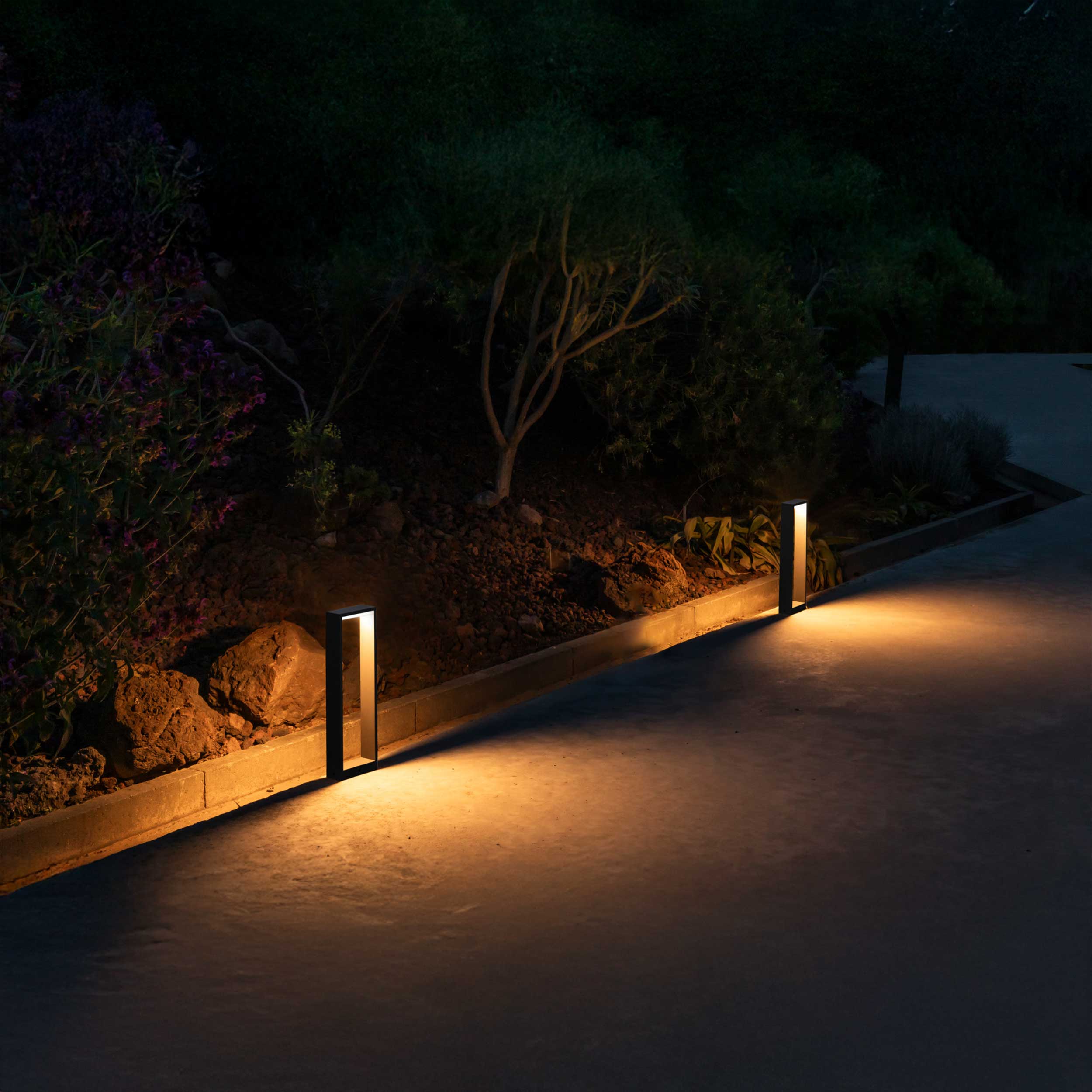 Faro Alp LED-Säule Außenleuchte IP54