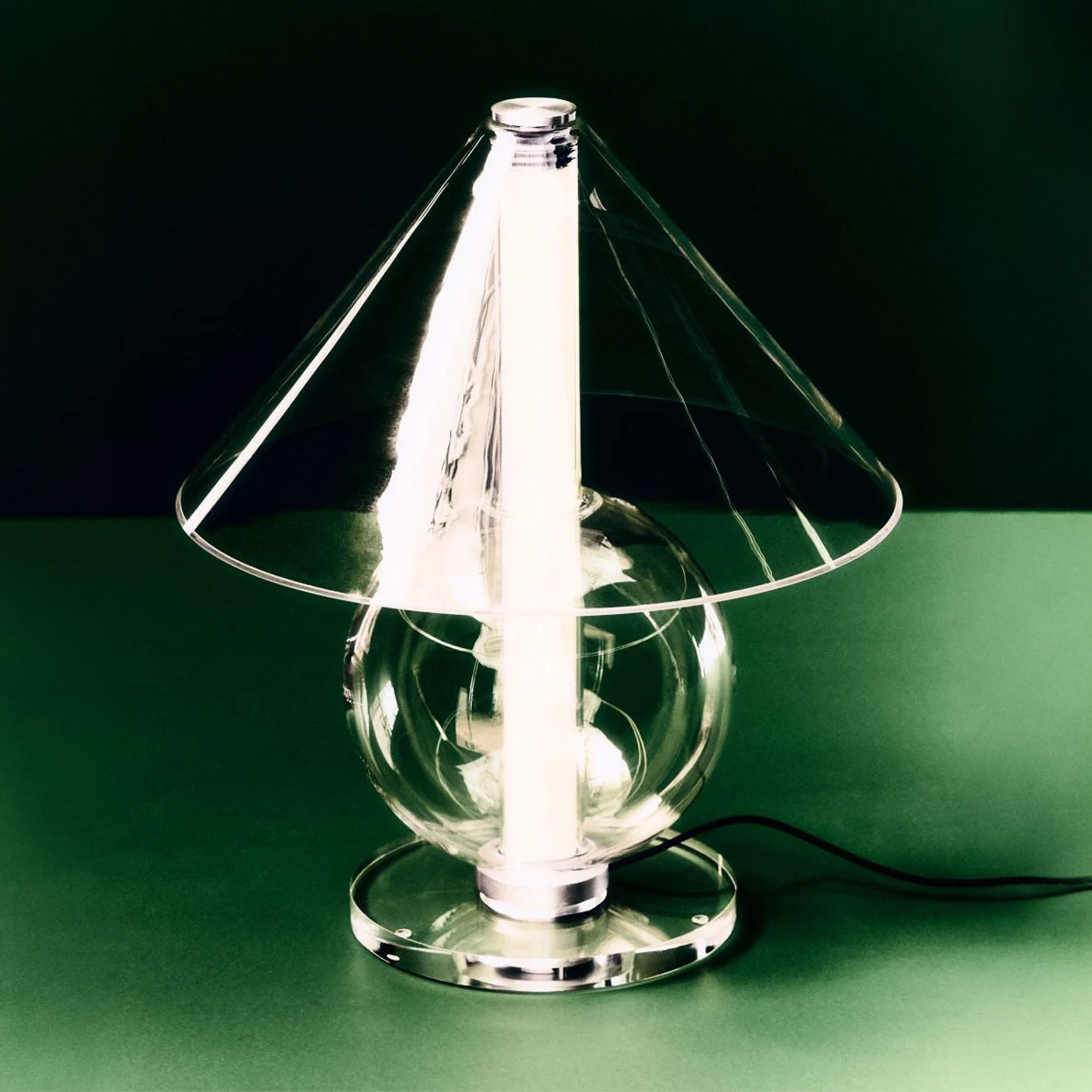 Marset Fragile LED Tischlampe