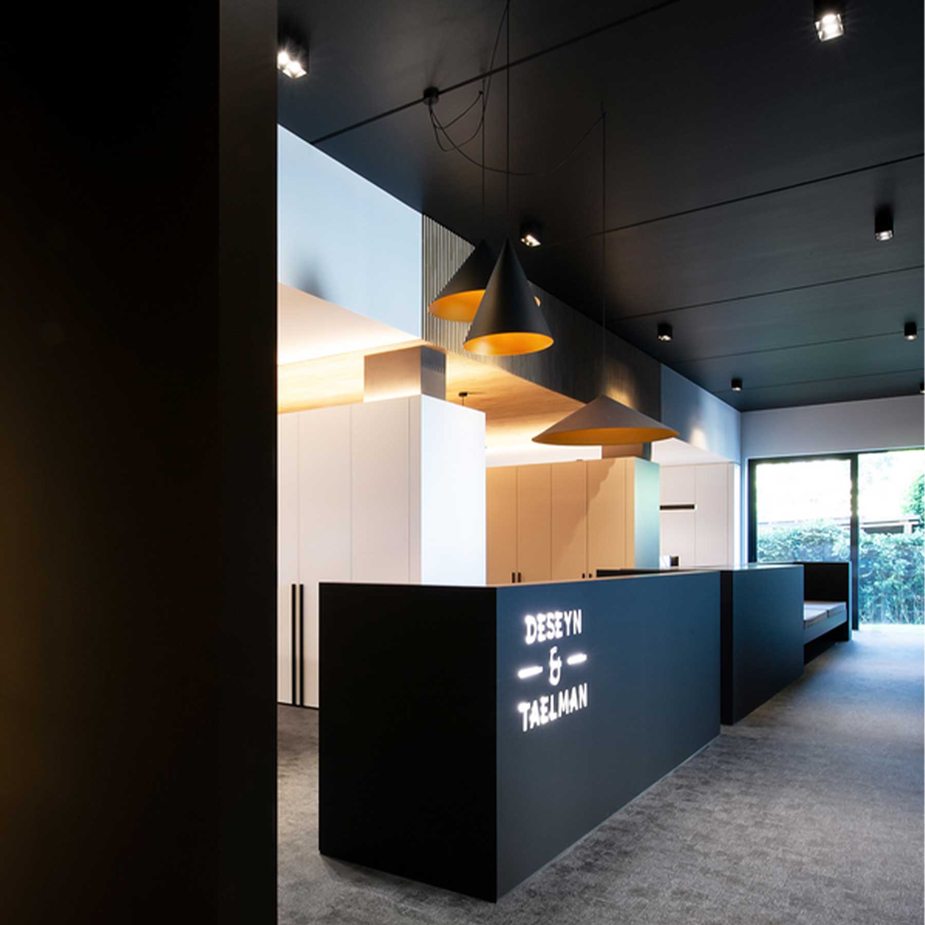 Wever and Ducré Dinor závěsné svítidlo