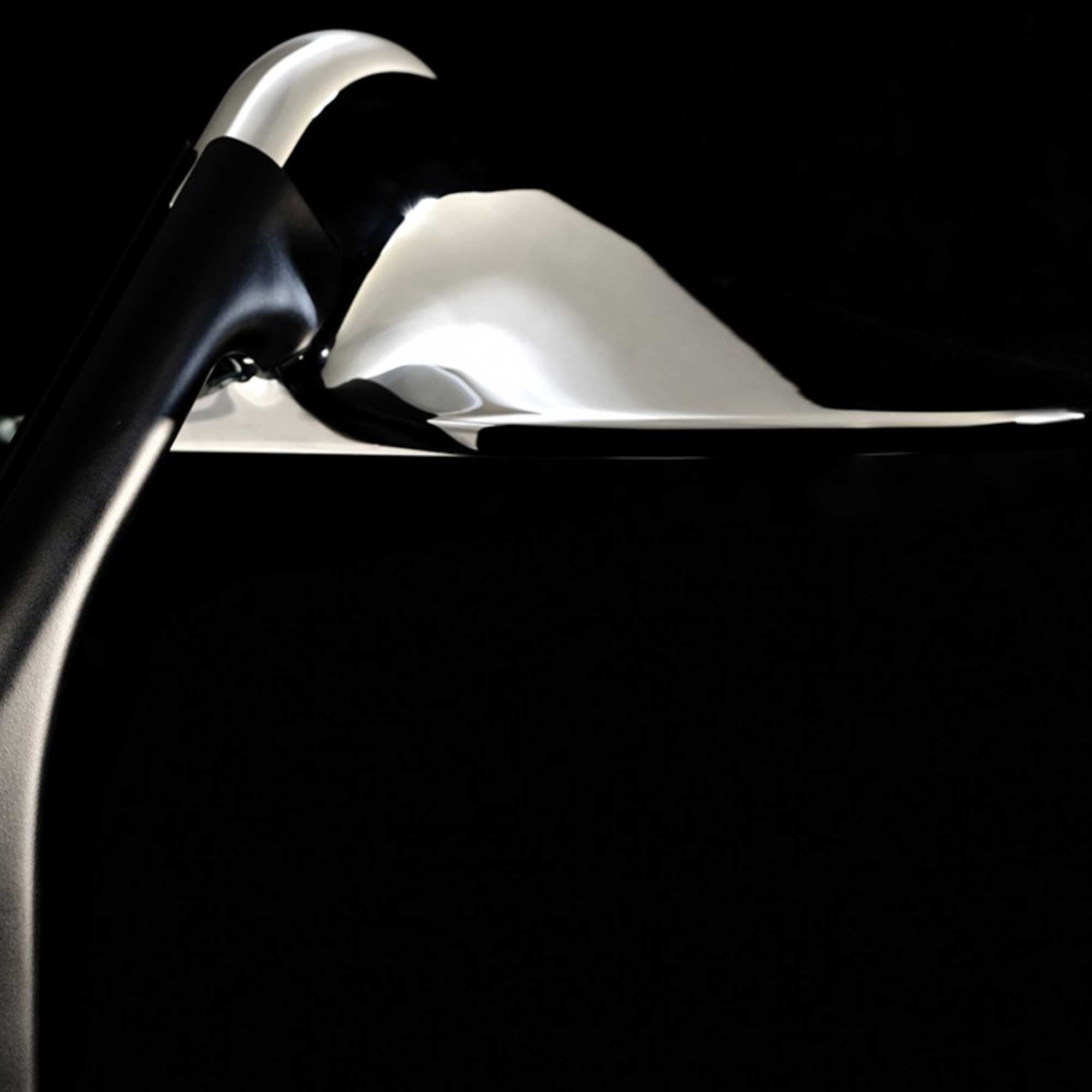 DCW éditions Niwaki LED-Tischleuchte