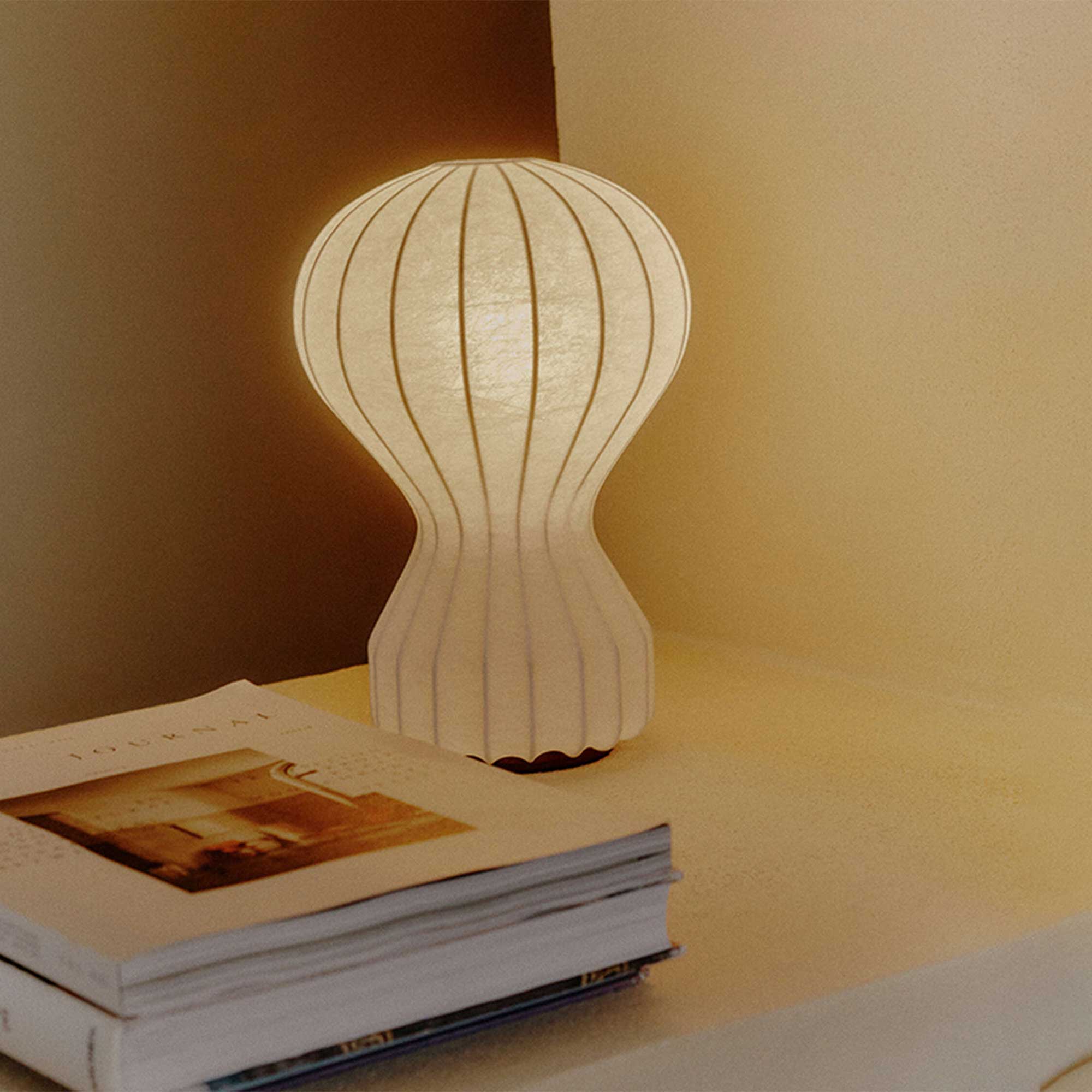 Flos Gatto E14 ikonická stolní lampa