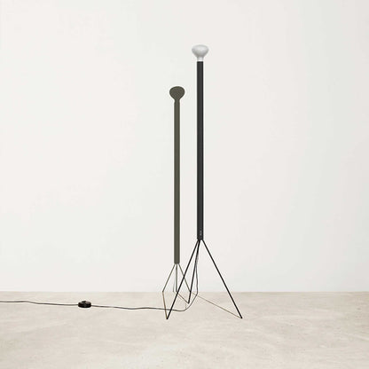 Flos Luminator E27 ikonická stojací lampa