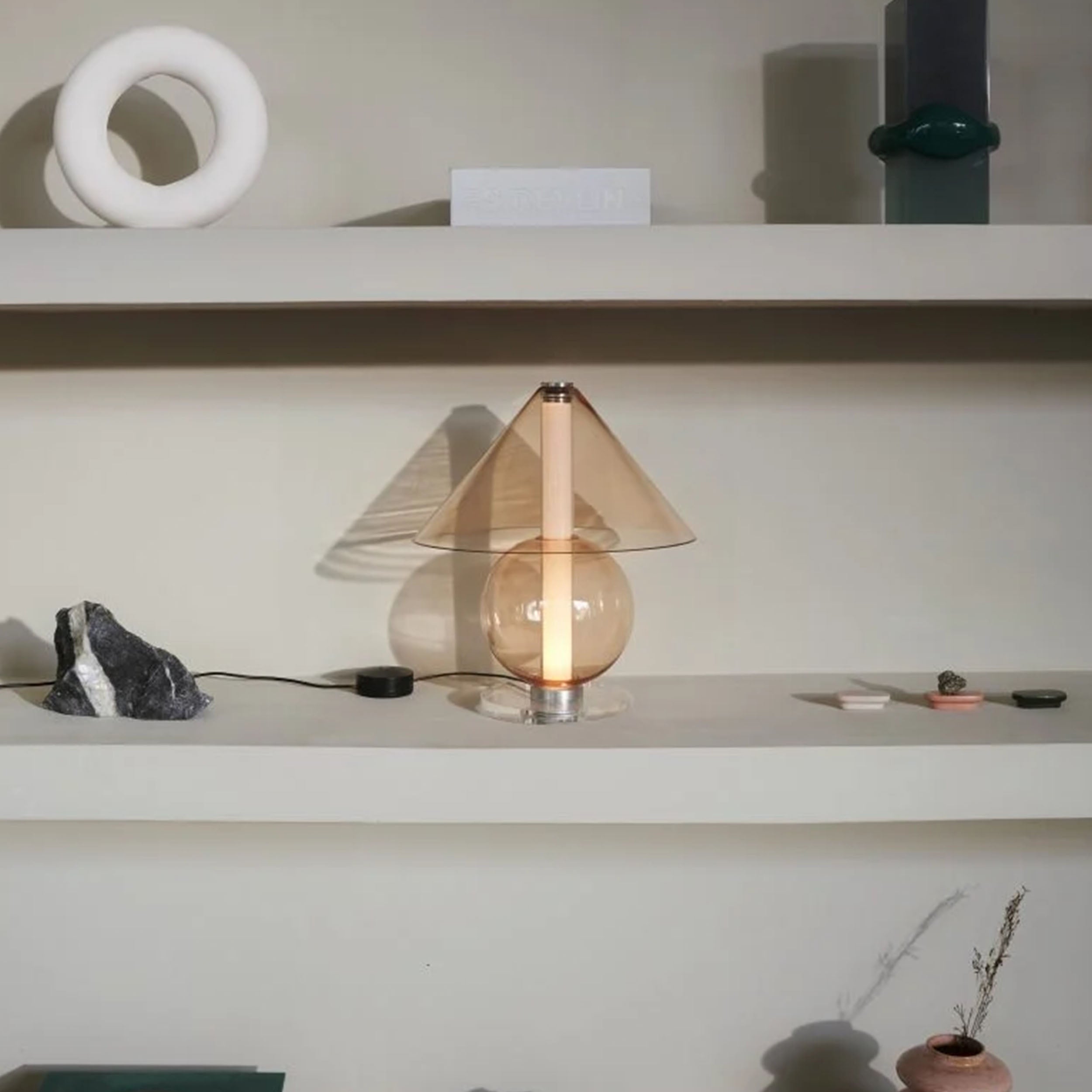 Marset Fragile LED Tischlampe 
