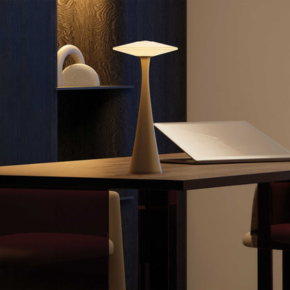 VK Light Sora Tischlampe 