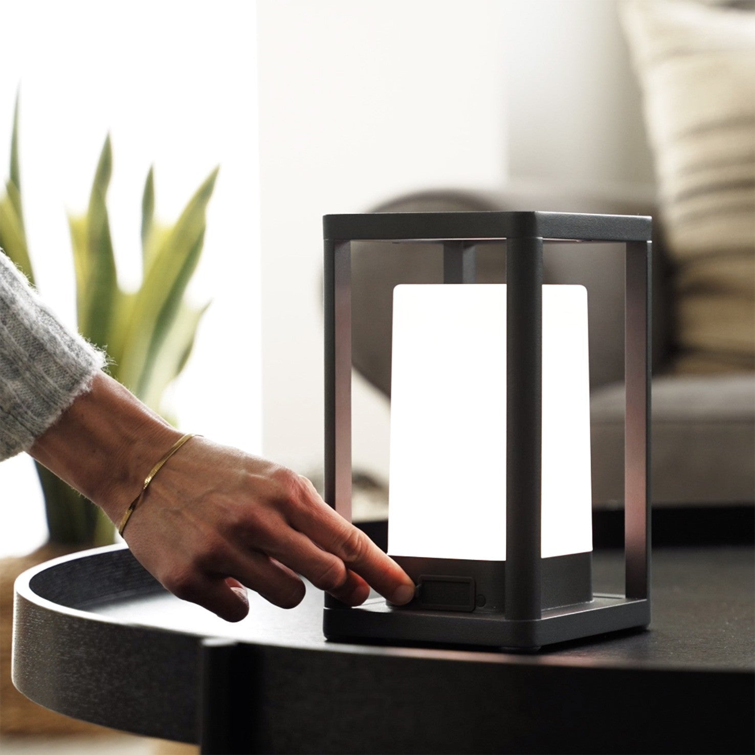 Dopo Venice LED přenosná lampa RGBW