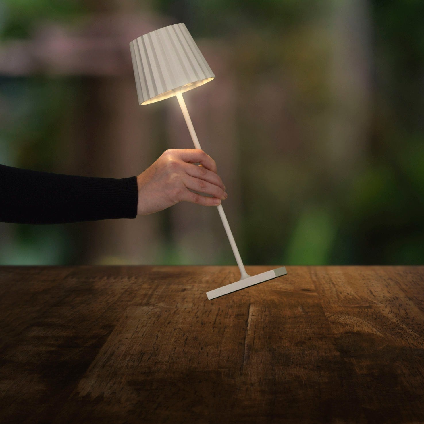 Dopo Litta Round LED přenosná lampa bílá